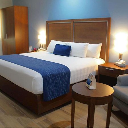 San Nicolás de los Garzas Comfort Inn Monterrey Norte מראה חיצוני תמונה