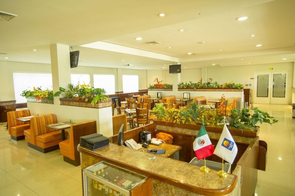 San Nicolás de los Garzas Comfort Inn Monterrey Norte מראה חיצוני תמונה