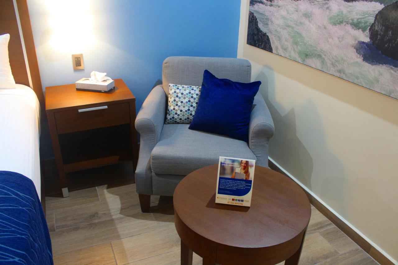 San Nicolás de los Garzas Comfort Inn Monterrey Norte מראה חיצוני תמונה