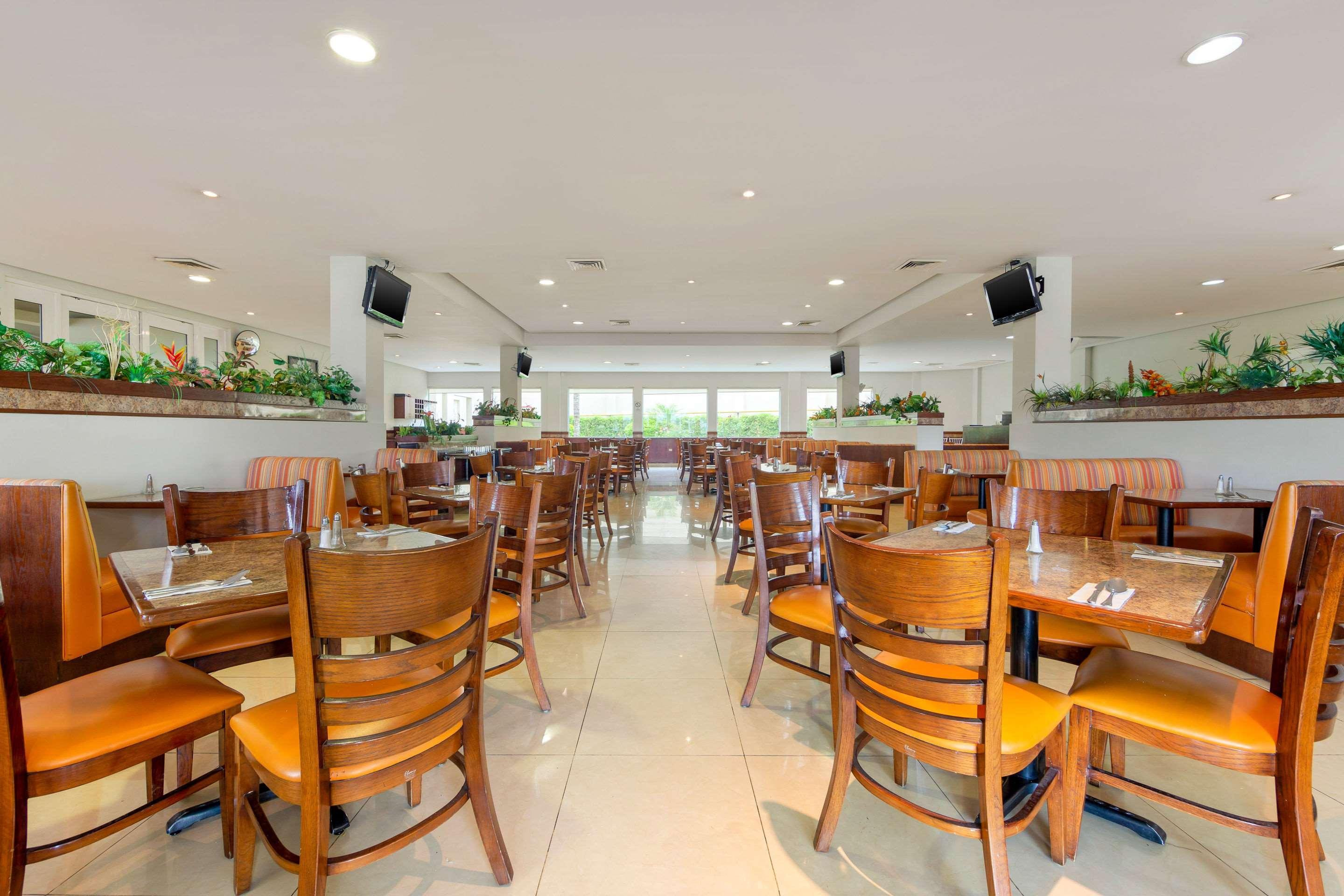 San Nicolás de los Garzas Comfort Inn Monterrey Norte מראה חיצוני תמונה