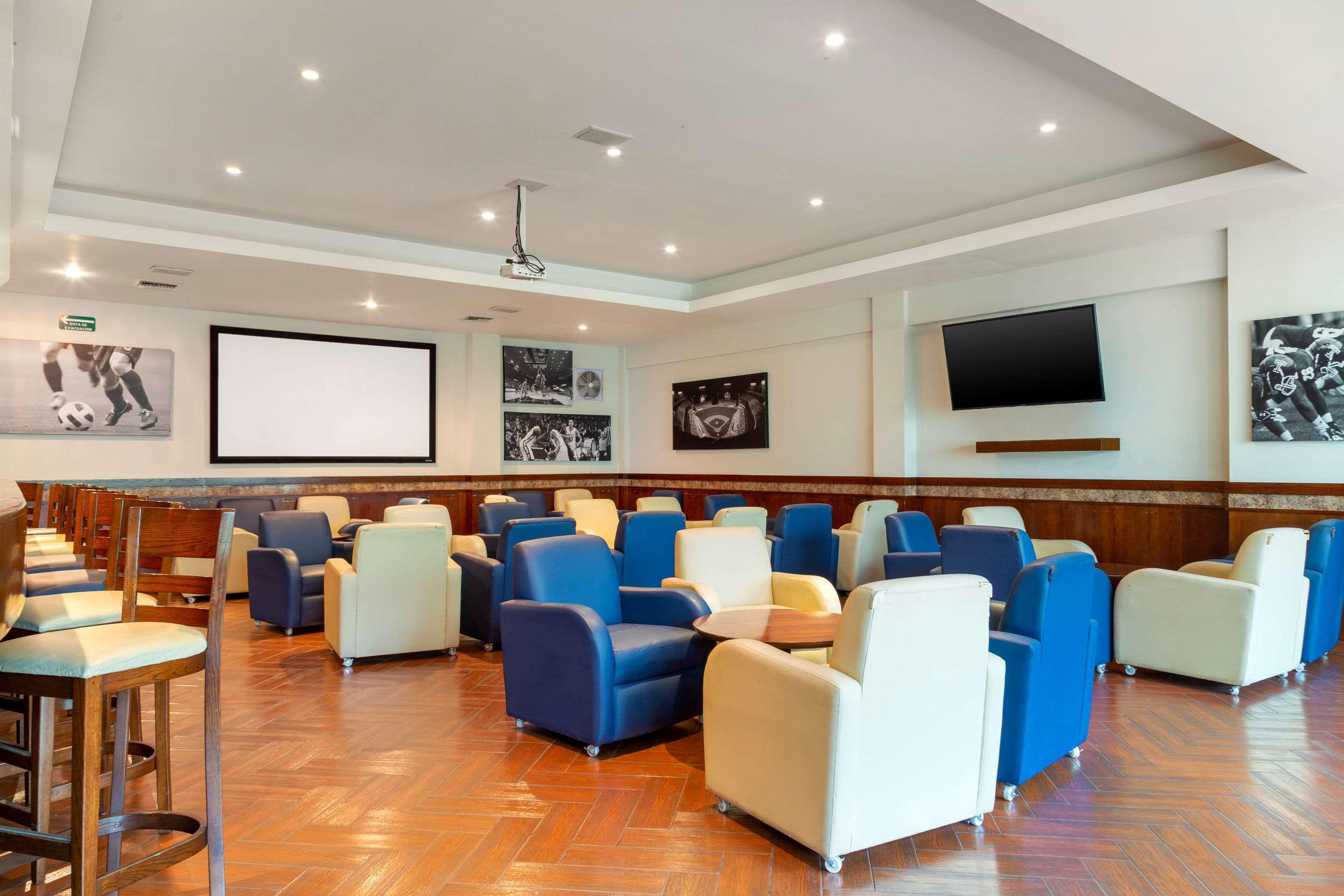 San Nicolás de los Garzas Comfort Inn Monterrey Norte מראה חיצוני תמונה