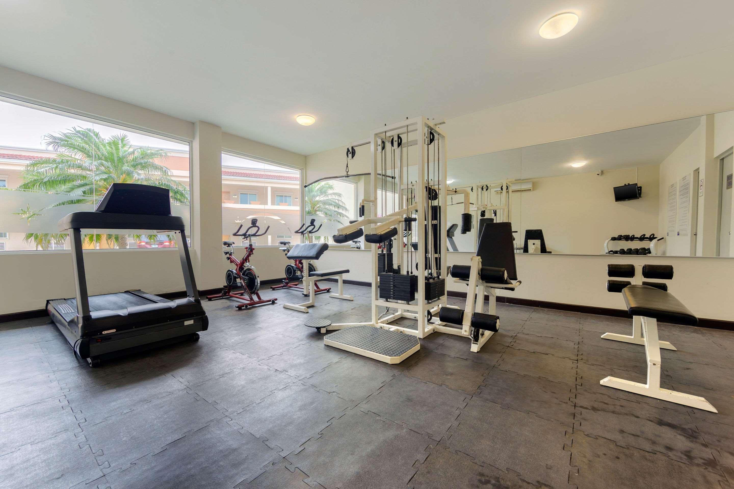 San Nicolás de los Garzas Comfort Inn Monterrey Norte מראה חיצוני תמונה