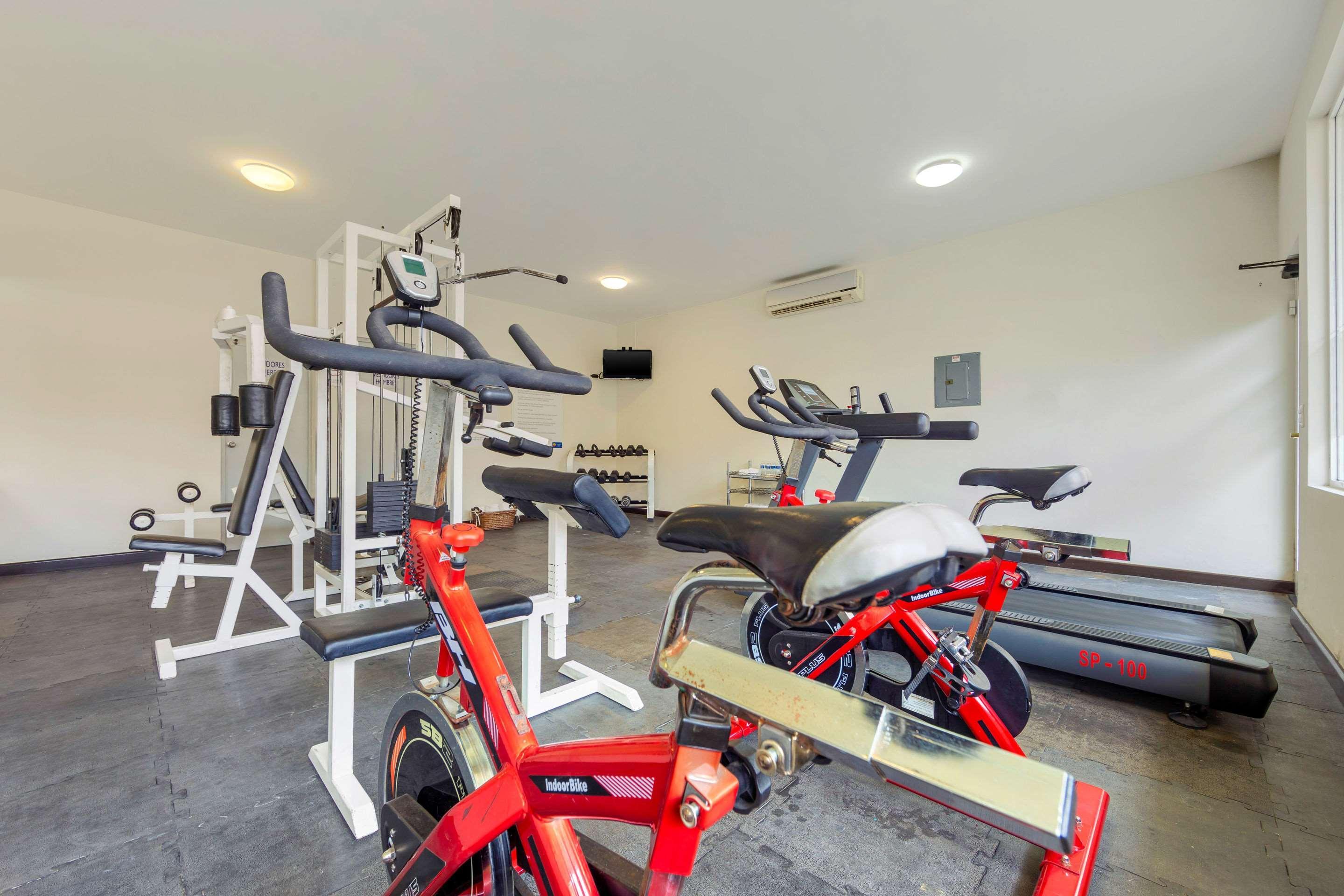 San Nicolás de los Garzas Comfort Inn Monterrey Norte מראה חיצוני תמונה