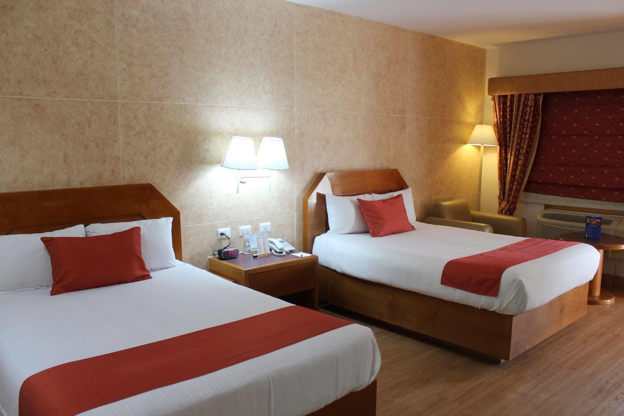 San Nicolás de los Garzas Comfort Inn Monterrey Norte מראה חיצוני תמונה